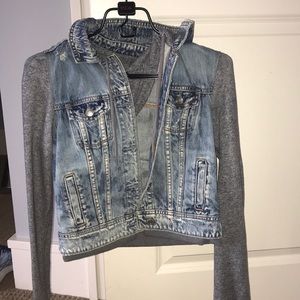 Jean jacket with gray sleeves